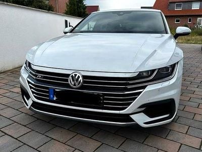 Usata VW Arteon R-line 190 CV (139 kW) 2019 Bianco Utilitaria