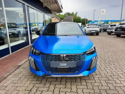 Neu Peugeot 208 GT 110 PS (80 kW) 2026 Blau Kleinwagen