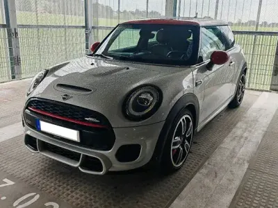 Gebraucht Mini John Cooper Works 231 PS (169 kW) 2019 Silber Kleinwagen