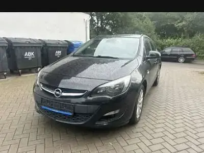 Gebraucht Opel Astra Edition 101 PS (74 kW) 2016 Schwarz Kombi