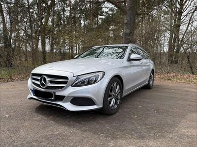 Gebraucht Mercedes C180 156 PS (114 kW) 2015 Silber Kombi