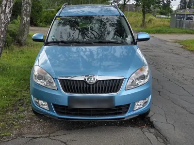 Gebraucht Skoda Roomster Plus Edition 105 PS (77 kW) 2011 Blau Van / Kleinbus