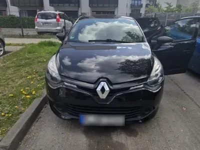 Używany Renault Clio IV 73 KM (53 kW) 2015 Czarny Hatchback