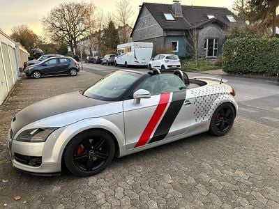 Silber Gebraucht 2007 Audi TT Roadster Design Cabrio | 7.999 € (Teuer)