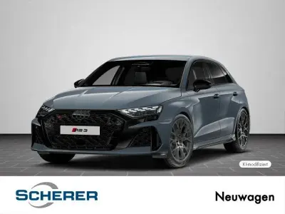 Neu Audi RS3 Sport 400 PS (294 kW) 2026 Grau Limousine