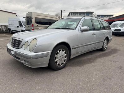 Mercedes E320