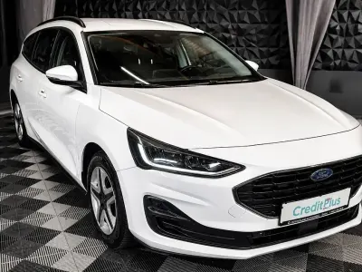 Gebraucht Ford Focus Cool & Connect 125 PS (91 kW) 2022 Weiß Kombi
