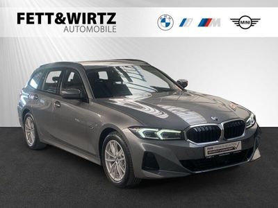 BMW 330e