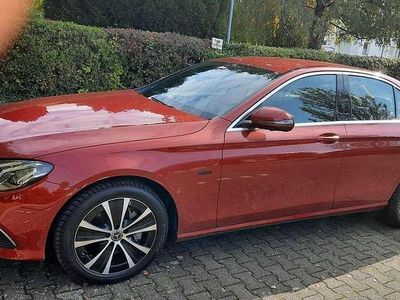 Gebraucht Mercedes E300 Avantgarde 333 PS (244 kW) 2020 Rot Limousine