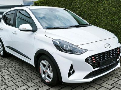 Weiß Gebraucht 2023 Hyundai i10 Trend Kleinwagen | 14.199 € (Fairer Preis)