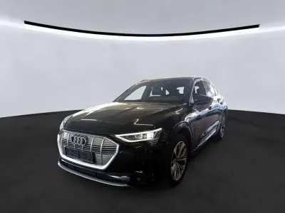 Gebraucht Audi e-tron Sportback S-Line 230 kW (313 PS) 2022 Mythosschwarz metallic SUV