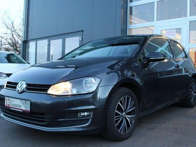 Gebraucht VW Golf VII Allstar 110 PS (80 kW) 2016 Carbon steel grey metallic Kleinwagen