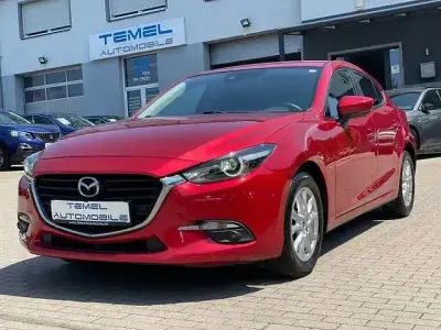 Gebraucht Mazda 3 Exclusive-Line 120 PS (88 kW) 2017 Rot Limousine