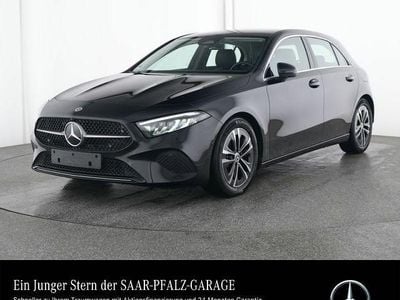 Lack kosmosschwarz Gebraucht 2024 Mercedes A180 Progressive Limousine | 28.250 € (Fairer Preis)