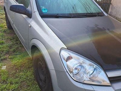 Usata Opel Astra Cosmo 101 CV (74 kW) 2004 Argento Station wagon