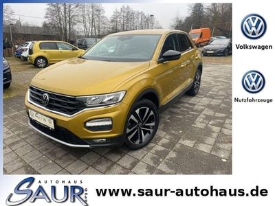 Gebraucht VW T-Roc United 150 PS (110 kW) 2021 Kurkumagelb metallic (metallic) SUV