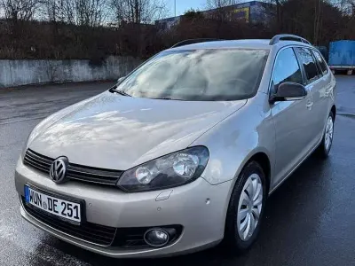 Brugt VW Golf VII Comfortline 140 HK (102 kW) 2012 Guld Stationcar