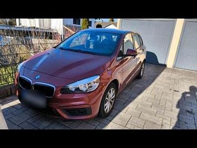Gebraucht BMW 218 150 PS (110 kW) 2016 Rot Kombi