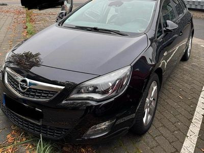 Usata Opel Astra 125 CV (91 kW) 2011 Nero Station wagon