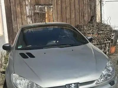 Gebraucht Peugeot 206 CC 109 PS (80 kW) 2001 Cabrio