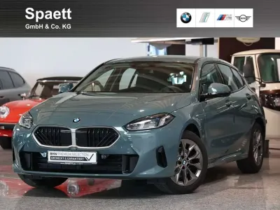 Używany BMW 120 170 KM (125 kW) 2025 Zielony Hatchback