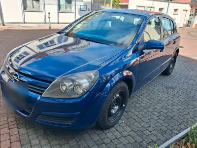 Gebraucht Opel Astra 105 PS (77 kW) 2005 Blau Limousine