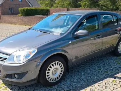 Usata Opel Astra 116 CV (85 kW) 2009 Grigio Berlina