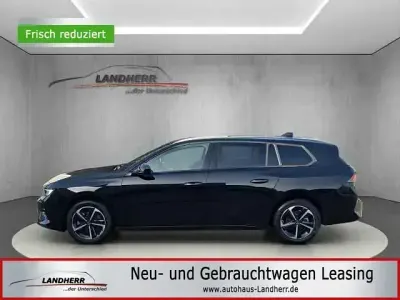 Gebraucht Opel Astra 131 PS (96 kW) 2024 Karbon schwarz (metallic) Kombi