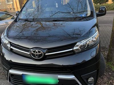 Gebraucht Toyota Proace Verso 177 PS (130 kW) 2019 Schwarz Kombi