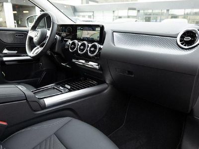 Usata Mercedes B200 Progressive 163 CV (119 kW) 2025 Grigio Monovolume