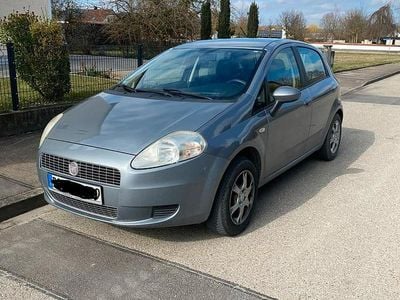 Gebraucht Fiat Punto 77 PS (56 kW) 2009 Grau Kleinwagen