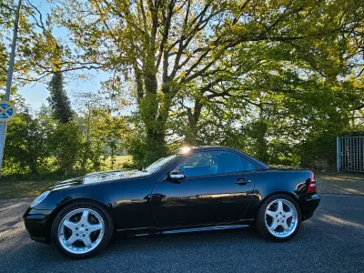 Second-hand Mercedes SLK200 163 CP (119 kW) 2000 Negru Cabrio