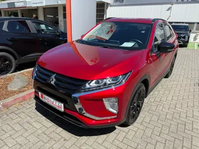 Gebraucht Mitsubishi Eclipse Cross Active 148 PS (108 kW) 2019 Rot SUV