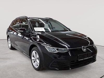 Gebraucht VW Golf VIII Life 150 PS (110 kW) 2022 Deep black perleffekt Kombi