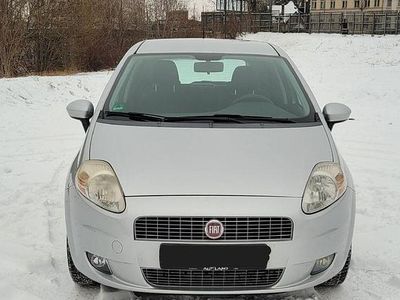 Gebraucht Fiat Grande Punto 65 PS (47 kW) 2010 Grau Kleinwagen