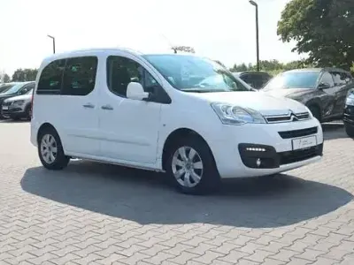 Gebraucht Citroën Berlingo SELECTION 110 PS (80 kW) 2017 Weiß Van / Kleinbus
