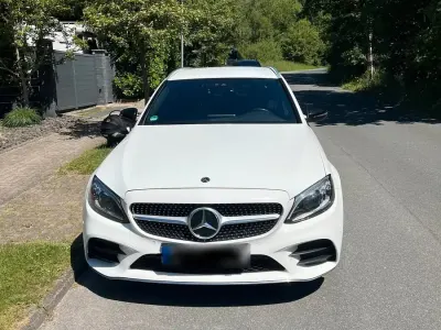 Gebraucht Mercedes C300 AMG line 245 PS (180 kW) 2019 Weiß Kombi