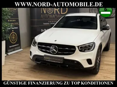 Używany Mercedes GLC220 AMG 194 KM (142 kW) 2022 Biały SUV