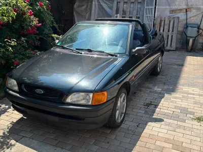 Gebraucht Ford Escort Cabriolet 90 PS (66 kW) 1994 Schwarz Cabrio