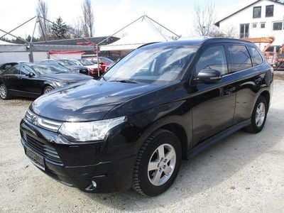 Gebraucht Mitsubishi Outlander Intense 150 PS (110 kW) 2013 Schwarz SUV
