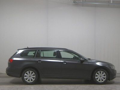 Grau Gebraucht 2023 VW Passat Limousine | 19.480 € (Superpreis)