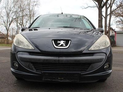 Gebraucht Peugeot 206+ Basis 75 PS (55 kW) 2009 Schwarz Kleinwagen