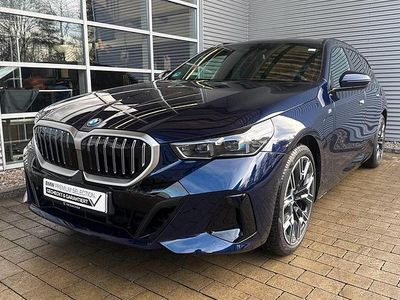 Gebraucht BMW 530e Comfort Edition 299 PS (219 kW) 2025 Bmw individual tansanitblau met Kombi