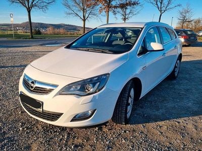Gebraucht Opel Astra Innovation 110 PS (80 kW) 2011 Weiß Kombi