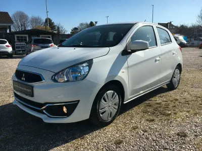 Gebraucht Mitsubishi Space Star Basis 71 PS (52 kW) 2017 Weiß Kleinwagen