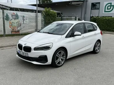 Gebraucht BMW 218 Active Tourer Advantage 140 PS (102 kW) 2019 Weiß Van / Kleinbus