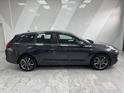 Grau Gebraucht 2022 Hyundai i30 Trend Limousine | 18.450 € (Fairer Preis)
