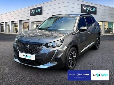 Grau Gebraucht 2023 Peugeot 2008 Allure SUV | 23.890 € (Guter Preis)