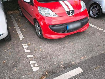 Usata Peugeot 107 68 CV (50 kW) 2010 Rosso Utilitaria