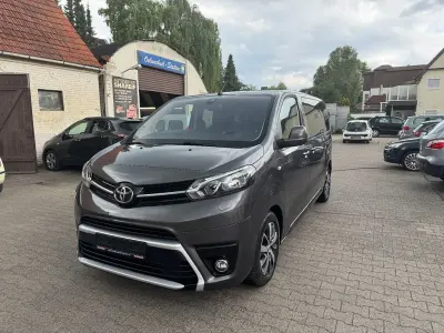 Gebraucht Toyota Proace Team 144 PS (105 kW) 2021 Grau Van / Kleinbus